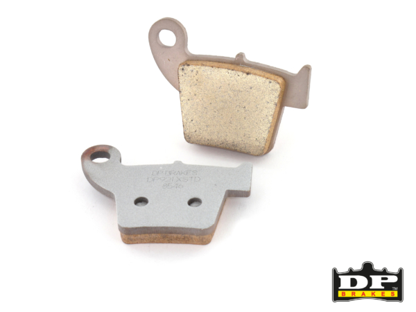 DP Brakes, Bromsbelägg, BAK, Honda 02-21 CRF450R, 18-19 CRF450RX, 05-18 CRF450X, 17 CRF-RX 450, 02-07 CR250R, 04-21 CRF250R, 04-19 CRF250X, 96-04 XR250R/XR400R, 96-07 CR125R, 07-21 CRF150R, 96-99 XR600R, 01-09 XR650R