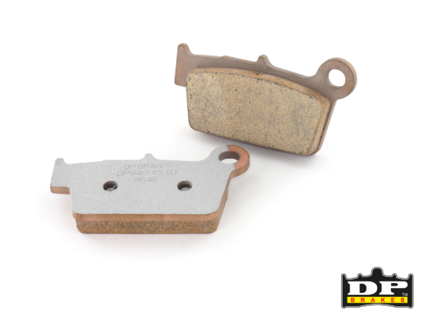 DP Brakes, Bromsbelägg, BAK, Kawasaki 07-16 KLX450, 06-18 KX450F, 19-21 KX250, 04-18 KX250F, Yamaha 03-21 WR450F/YZ450F, 03-07 WR250, 16-19 WR250, 03-21 WR250F/YZ250/YZ250F, 08-20 WR250R, 03-07 WR125, 03-21 YZ125, Suzuki 10-18 RMX450Z, 05-21 RM-Z450, 04-2
